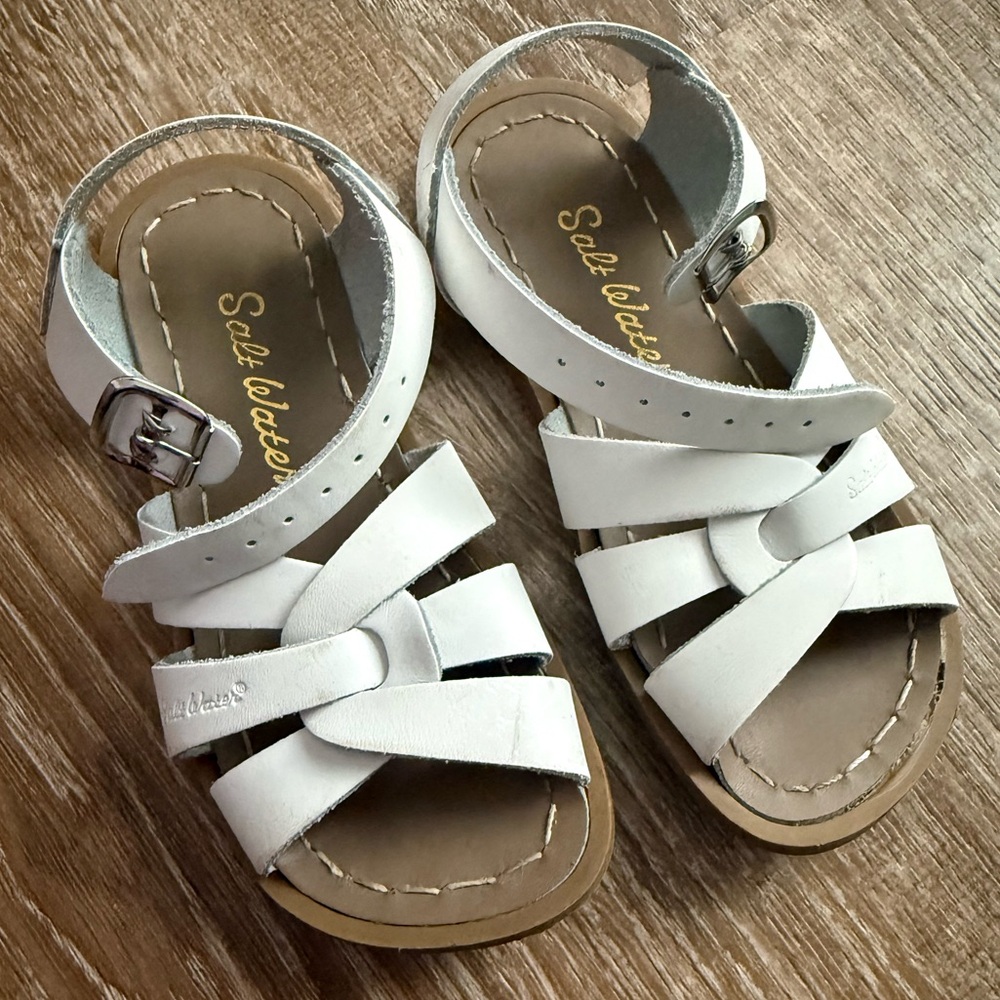 Salt Water Sandals by Hoy White Original Kids Size 10